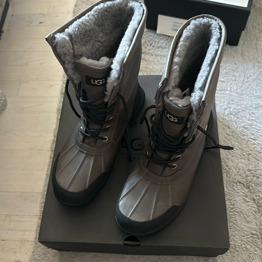 BRAND NEW UGG BOOTS